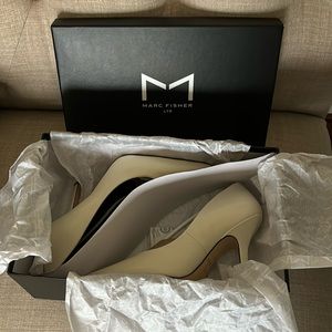 Brand new in box ivory Marc Fisher heels size 5